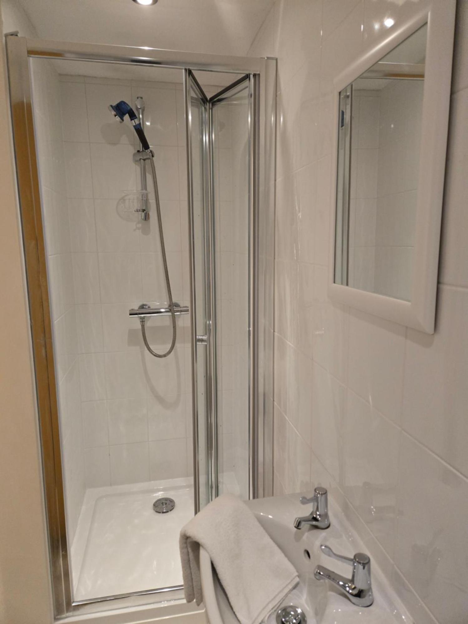 The Cosy Pod Studio - Short Stay In Salford Salford (Greater Manchester) Exterior photo