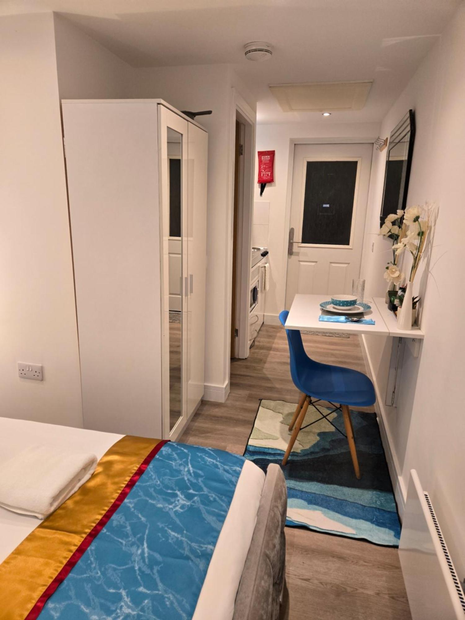 The Cosy Pod Studio - Short Stay In Salford Salford (Greater Manchester) Exterior photo