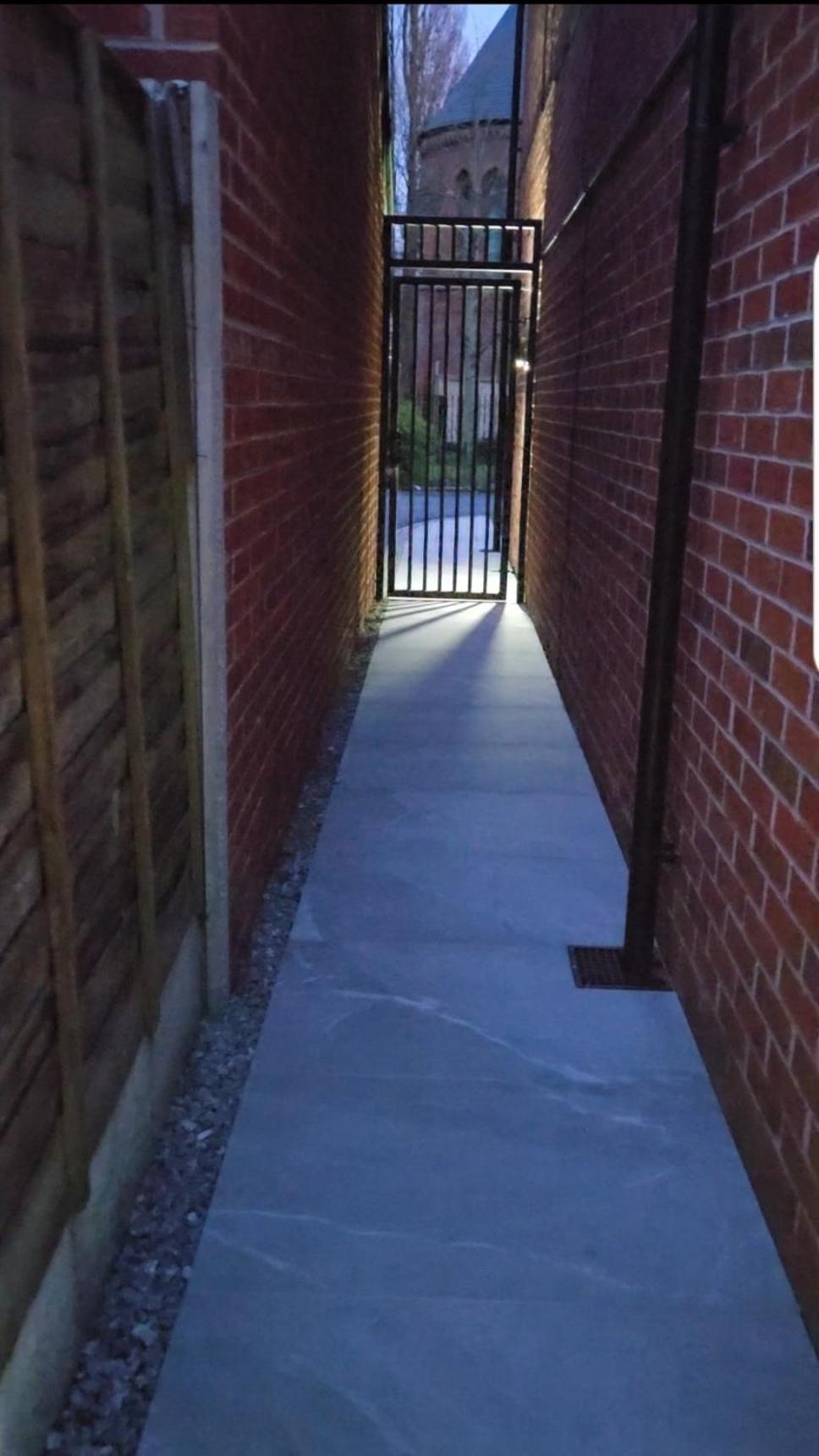The Cosy Pod Studio - Short Stay In Salford Salford (Greater Manchester) Exterior photo